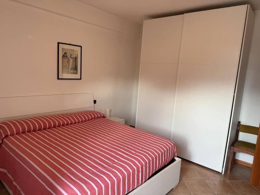 Suite Panoramica Casa Vacanza Di Alex G Oltre il Colle Buitenkant foto